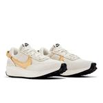 Кроссовки Nike Wmns Waffle Debut 'Light Orewood Brown Metallic Gold' 8