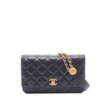 Стеганая сумка через плечо CC Quilted Caviar Coin Wallet on Chain (2021-2026 годы) 1
