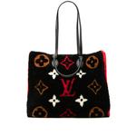 Сумка-сэтчел Monogram Giant Shearling Teddy Onthego GM (2019 год) 1