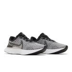 Кроссовки Nike React Infinity Run Flyknit 3 'Black Grey Fog' 8