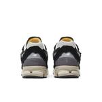Кроссовки New Balance 2002R 'Protection Pack - Black Grey' 6