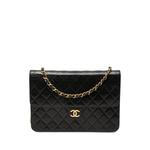1994-1996 Medium CC Quilted Lambskin Single Flap shoulder bag 1