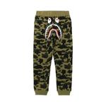 BAPE 1st Camo Shark Slim Sweatpants «Зеленый» 1