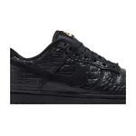 Кроссовки Nike Wmns Dunk Low 'Black/Metallic Gold/Off Noir/Black' 2