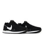 Ботинки Nike Venture Runner Wide 'Black White' 8