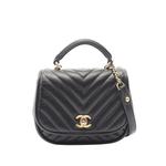 Сумка-сэтчел Mini Reverse Quilted Chevron Lambskin Round (2017-2018 годы) 1