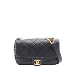 Стеганая сумка через плечо Mini Quilted Calfskin Crystal Pearls Chain Flap (2020 год) 1