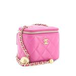 Стеганый мини-клатч Pearl Crush Vanity Case with Chain Quilted Lambskin 1