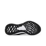 Кроссовки Nike Revolution 6 Extra Wide 'Black White' 4