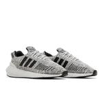 Кроссовки Adidas Swift Run 22 J 'Grey Black' 8