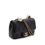 CC turn-lock shoulder bag 2