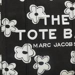 Сумки-тоут Marc Jacobs Daisy Canvas Medium Tote Bag 'Black/White' 3