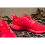 Бутсы Nike Wmns Rosherun Hyperfuse 'Laser Crimson' 3