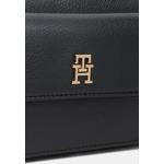 Сумка для камеры Icon Crossbody - основная линия 3