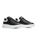 Кроссовки Alexander McQueen Wmns Oversized Sneaker 'Black White' 8
