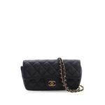Стеганая сумка через плечо CC Quilted Caviar Sunglasses Case with Chain (2021 год) 1