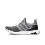Кроссовки Undefeated x adidas UltraBoost 'Shift Grey' 3