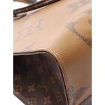 Сумка-сэтчел Monogram Reverse Giant OnTheGo GM (2021-2026 годы) 2