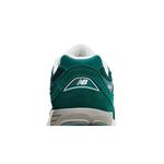 Кроссовки New Balance 2002R Big Kid 'Marsh Green' 7