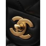 Сумка через плечо Mini Square Lambskin Romance Single Flap (2020 год) 2