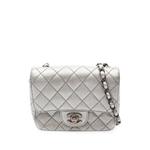 2017-2018 Matelassé Caviar mini shoulder bag 1