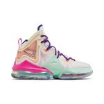 Sneakers Nike LeBron 19 EP 'День Святого Валентина' 1