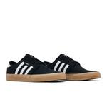 Кроссовки Adidas Seeley XT 'Black Gum' 8