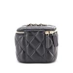 Стеганая мини-сумка через плечо Classic Vanity Case с цепочкой 2