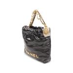 Стеганая сумка на плечо Chanel 22 2