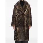 Двубортная шуба из меха ягненка 1