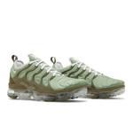 Кроссовки Nike Air VaporMax Plus 'Oil Green' 8