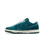 Кроссовки Nike Wmns Dunk Low 'Green Velvet' 3