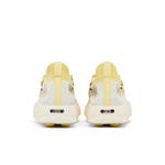 Обувь Nike Mind 002 Flyknit 'Light Bone Saturn Gold' 6