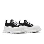 Кроссовки Alexander McQueen Tread Slick Lace Up 'Black White' 8