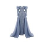 Вечернее платье с открытыми плечами и пайетками 1