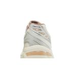 Беговые кроссовки ASICS Wmns Gel 1130 'Cream Light Sage' 7