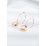 Серьги-крючки Earthy Pearl Core в розовом золоте 2