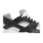 Повседневные беговые Nike Huarache Run GS 'Black Neutral Grey' 2