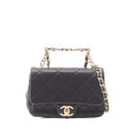 Сумка через плечо Quilted Lambskin Oval Logo Chain Top Handle Flap (2021-2026 годы) 1