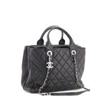 Большая сумка-сэтчел Urban Companion Top Handle Shopping Tote Quilted Caviar 1