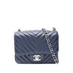 2016-2017 Chevron V-stitch mini shoulder bag 1