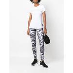Футболка с логотипом 2