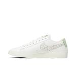 Кроссовки Nike Wmns Blazer Low SE 'Valentine's Day' 3