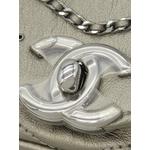 Маленькая сумка через плечо Chevron Calfskin Embellished Data Center Envelope Flap (2018-2019 годы) 2