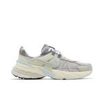 Кроссовки Nike Wmns V2K Run 'Light Bone Iron Ore' 1