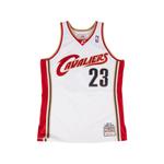 Топ Cleveland Cavaliers LeBron James 2003-04 Swingman из коллаборации с NBA 1
