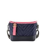 Маленькая сумка через плечо Gabrielle Hobo Chevron Aged Calfskin 1