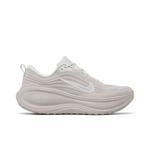 Кроссовки Nike Vomero Plus 'Light Orewood Brown' 1