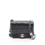 Стеганая мини-сумка через плечо Lambskin Resin Crystal Square Monacoco Flap (2021-2026 годы) 1