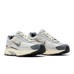 Кроссовки Nike Initiator 'Light Bone Metallic Silver' 8